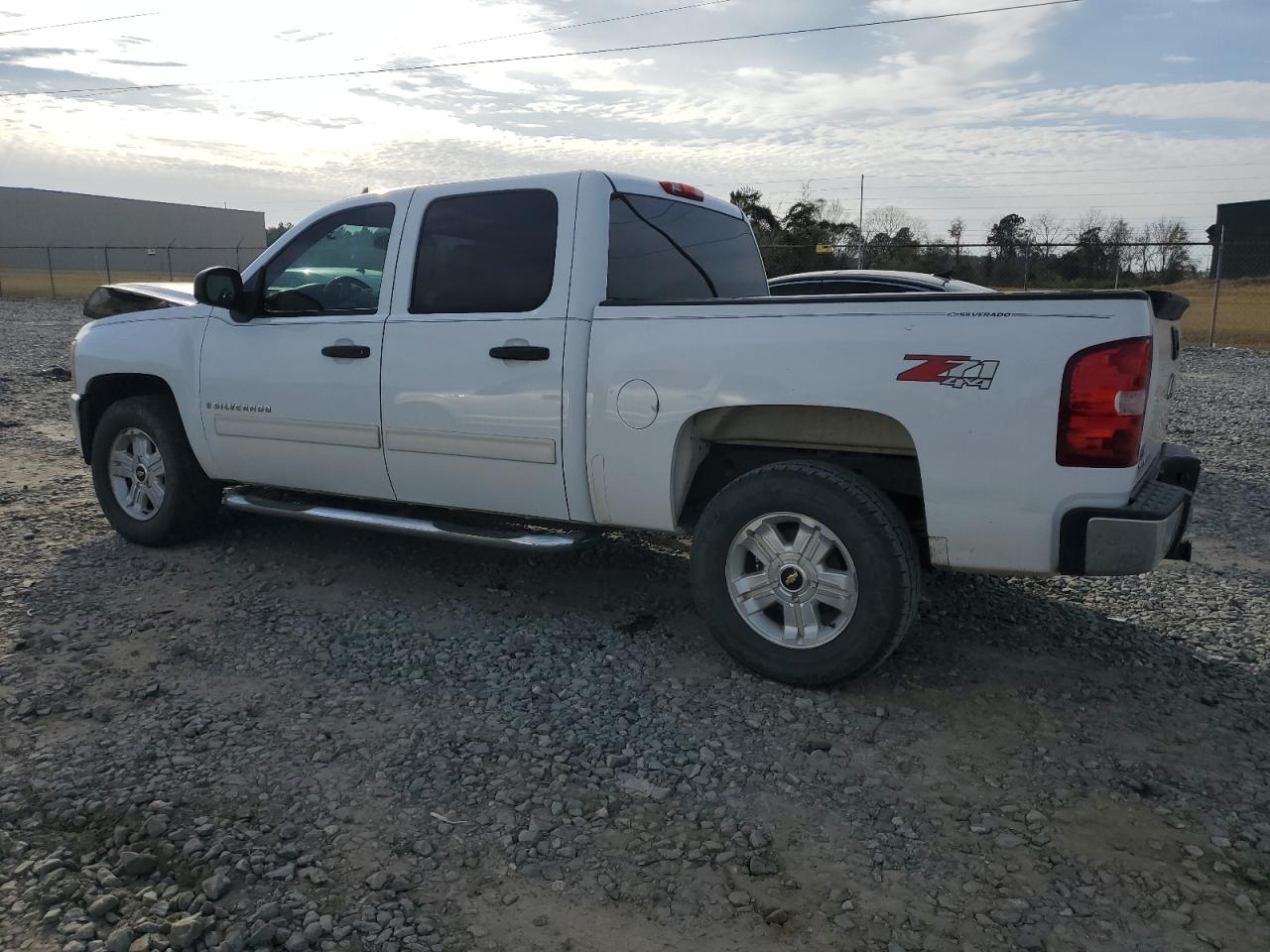 Image 2 of 2009 CHEVROLET SILVERADO K1500 LT 2009 with VIN 3GCEK23M29G203832
