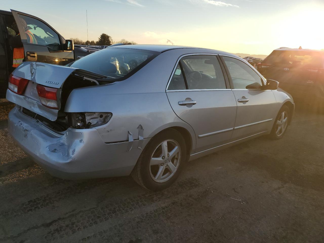 Image 3 of 2003 HONDA ACCORD EX 2003 with VIN 1HGCM56623A058816