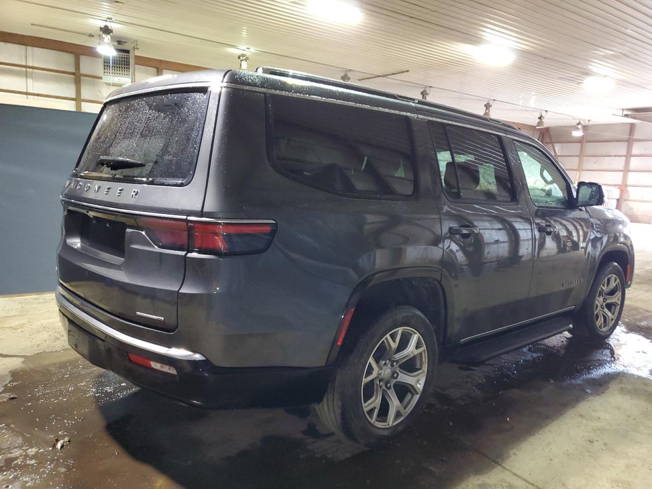 Image 3 of 2022 JEEP WAGONEER SERIES II 2022 with VIN 1C4SJVBT5NS183014