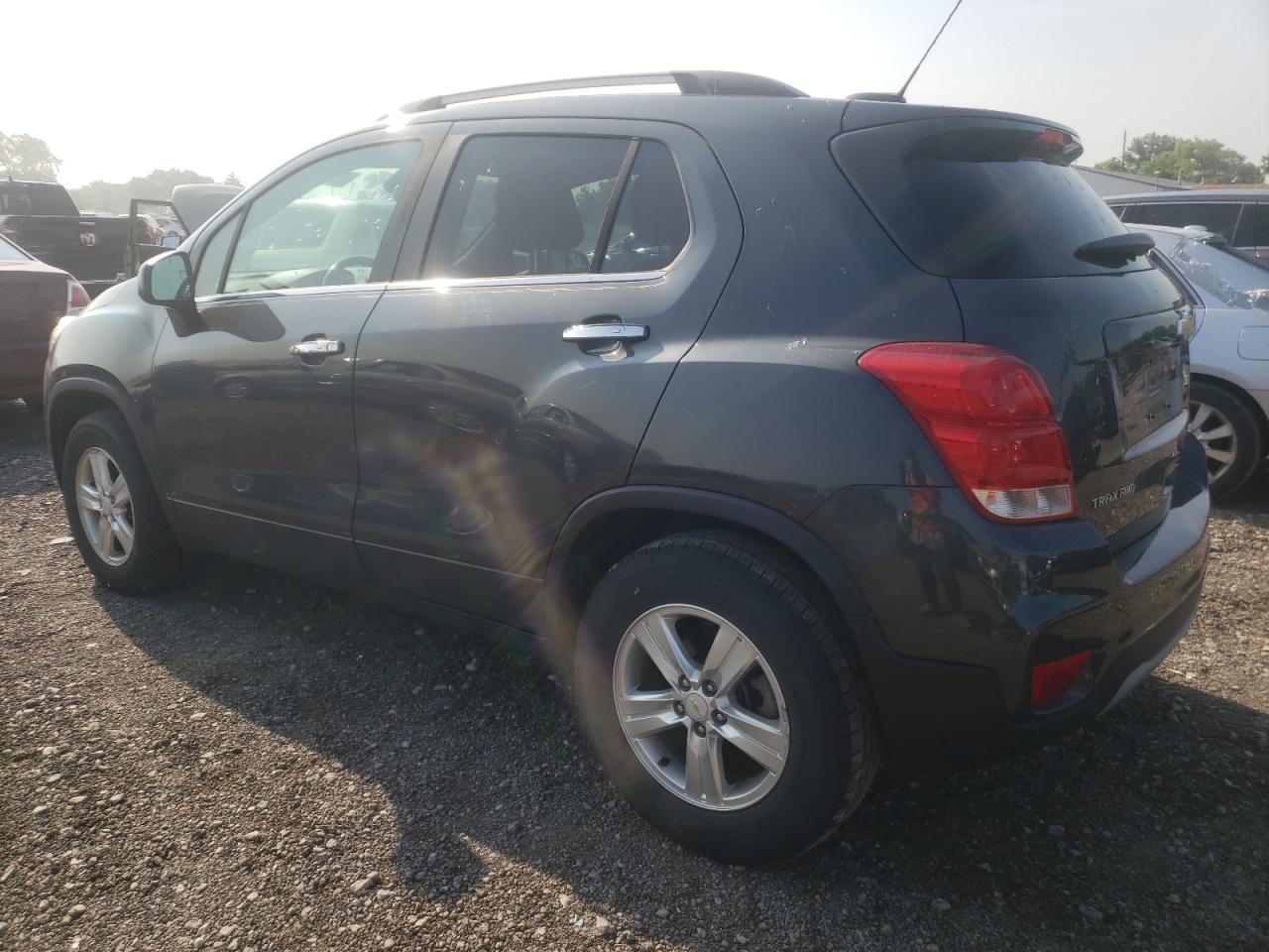 Obraz 2 z 2018 CHEVROLET TRAX 1LT 2018 z VIN KL7CJPSB7JB618694