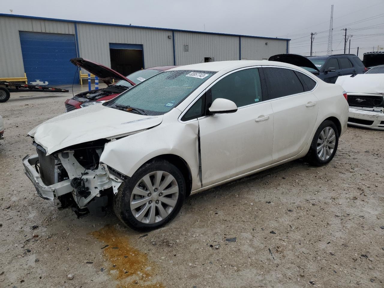 Obraz 1 z 2015 BUICK VERANO  2015 z VIN 1G4PP5SK4F4149305