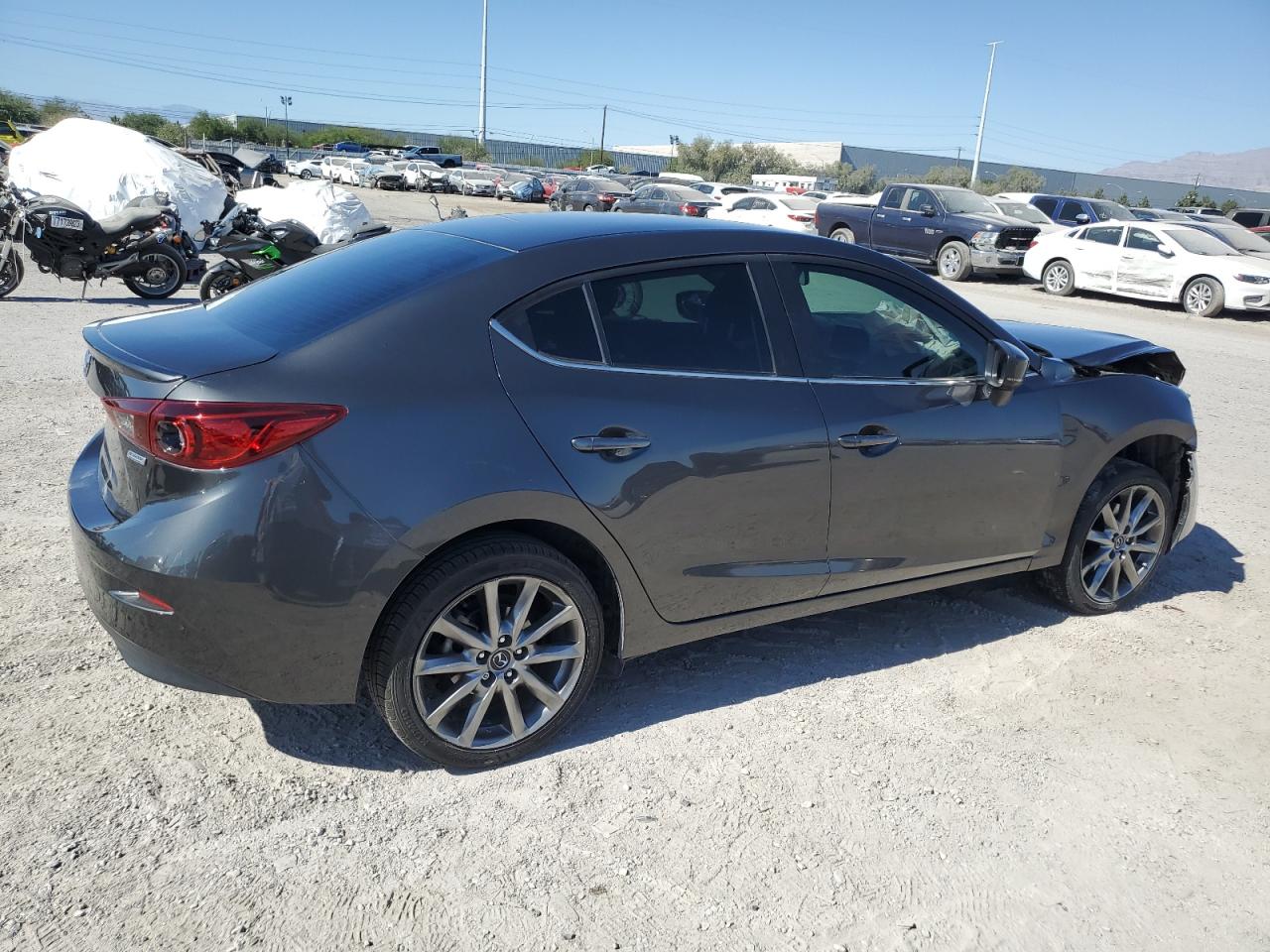 Obraz 3 z 2018 MAZDA 3 TOURING 2018 z VIN 3MZBN1V33JM190729