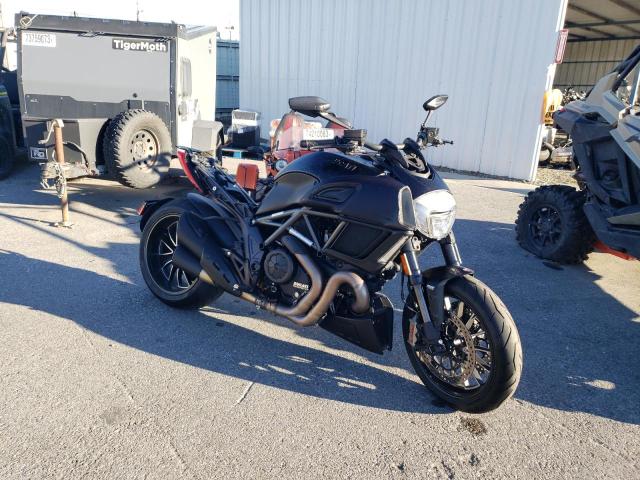 Изображение 1 2018 DUCATI DIAVEL  2018 с VIN ZDM13BSWXJB029914