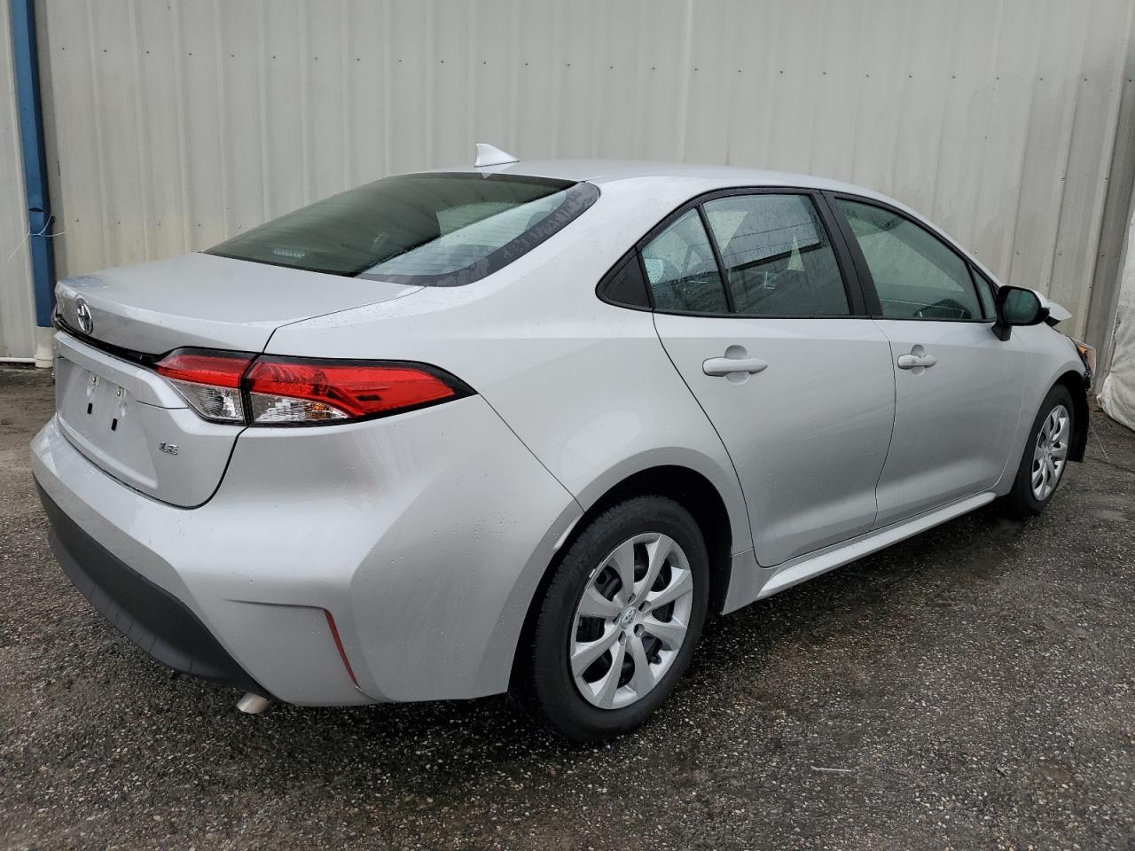 Obraz 3 z 2023 TOYOTA COROLLA LE 2023 z VIN 5YFB4MDE8PP023732