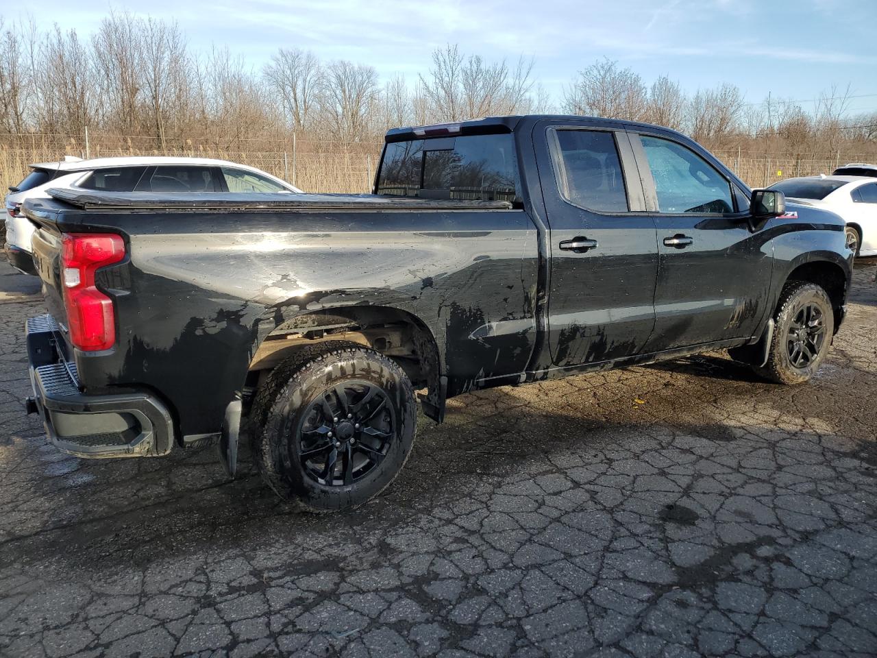 Изображение 3 2020 CHEVROLET SILVERADO K1500 RST 2020 с VIN 1GCRYEED1LZ271092