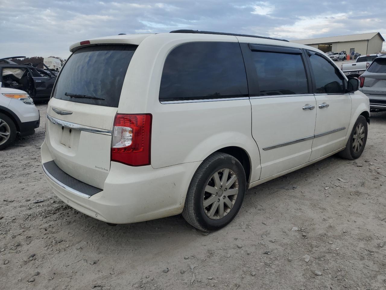 Изображение 3 2012 CHRYSLER TOWN & COUNTRY TOURING L 2012 с VIN 2C4RC1CG0CR118671