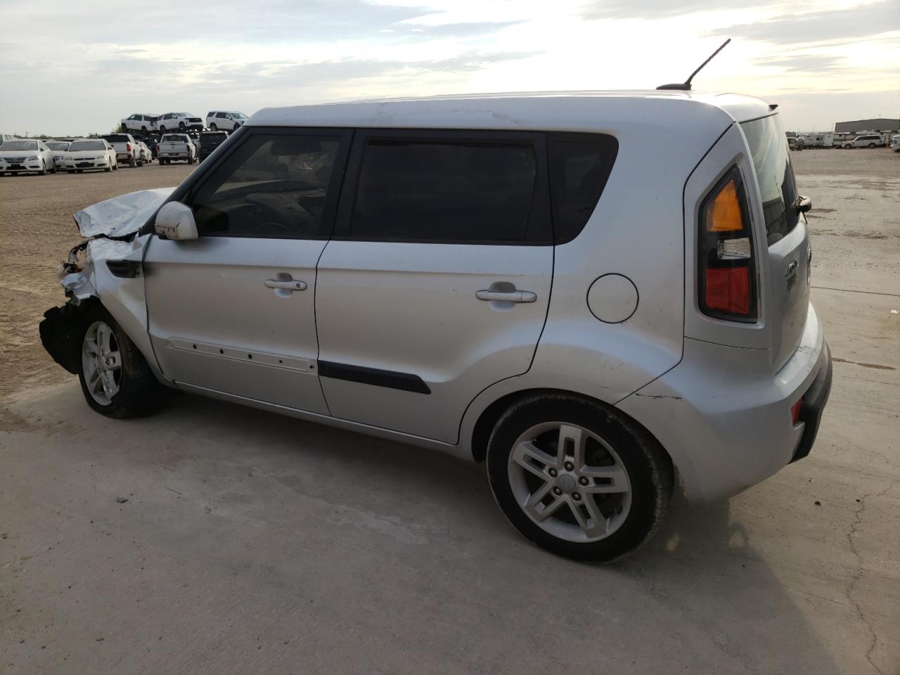 Изображение 2 2011 KIA SOUL + 2011 с VIN KNDJT2A23B7266985