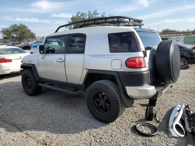 Image 2 of 2007 TOYOTA FJ CRUISER  2007 with VIN JTEZU11F170016010