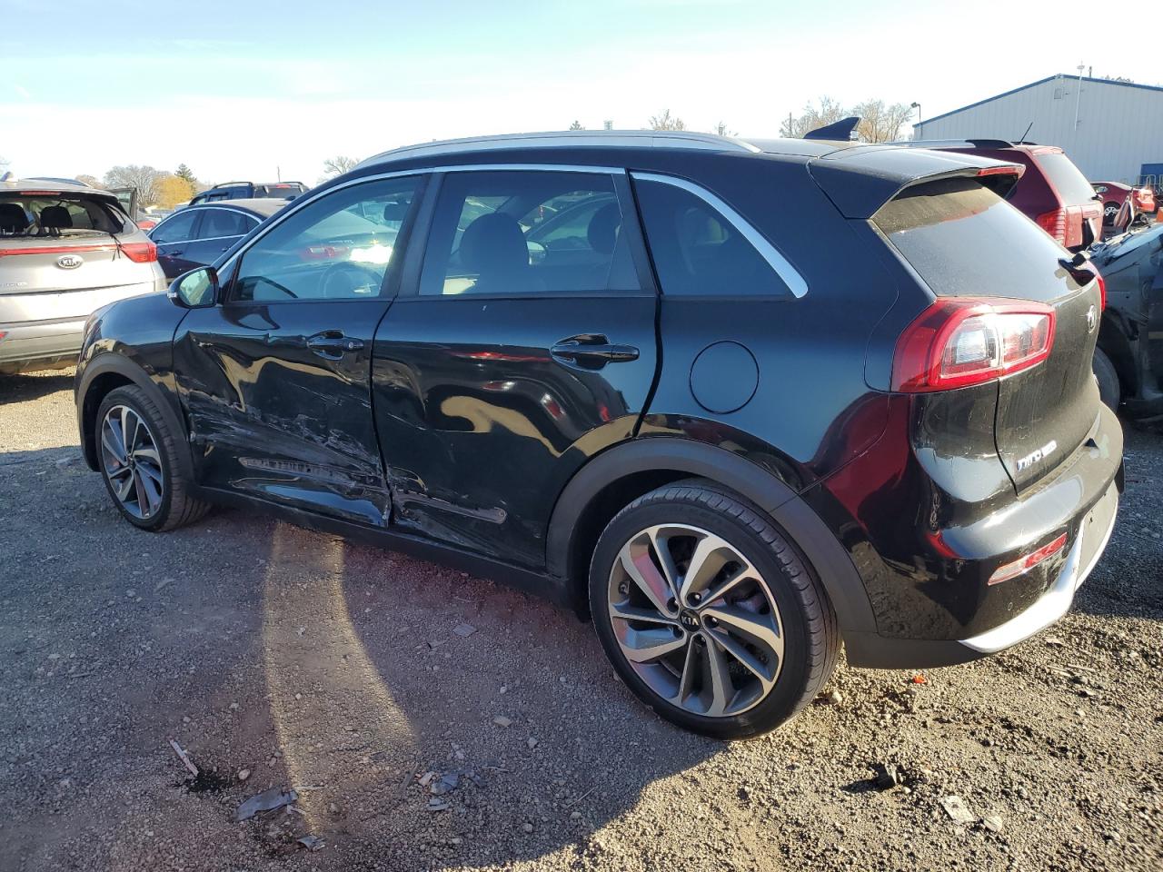 Image 2 of 2017 KIA NIRO EX TOURING 2017 with VIN KNDCE3LC2H5041122