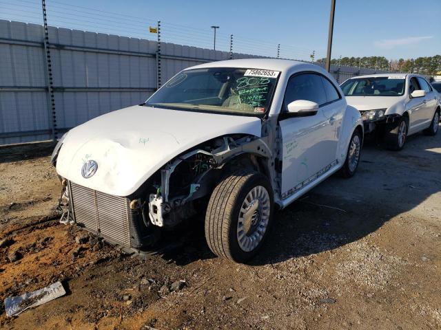 Image 1 of 2016 VOLKSWAGEN BEETLE SE 2016 with VIN 3VWJ07AT2GM612517
