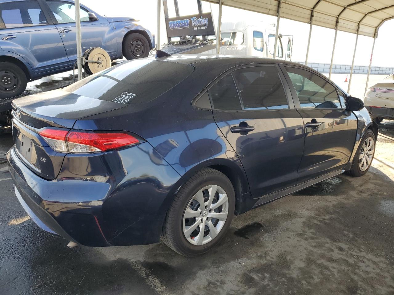 Obraz 3 z 2020 TOYOTA COROLLA LE 2020 z VIN 5YFEPRAE1LP087711