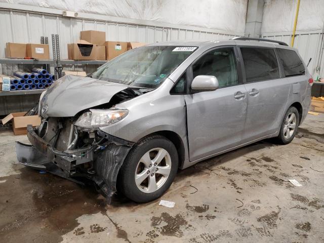 Obraz 2012 TOYOTA SIENNA LE 2012