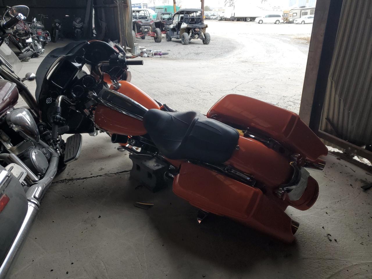 Obraz 3 z 2023 HARLEY-DAVIDSON FLTRXS  2023 z VIN 1HD1KTP16PB626163