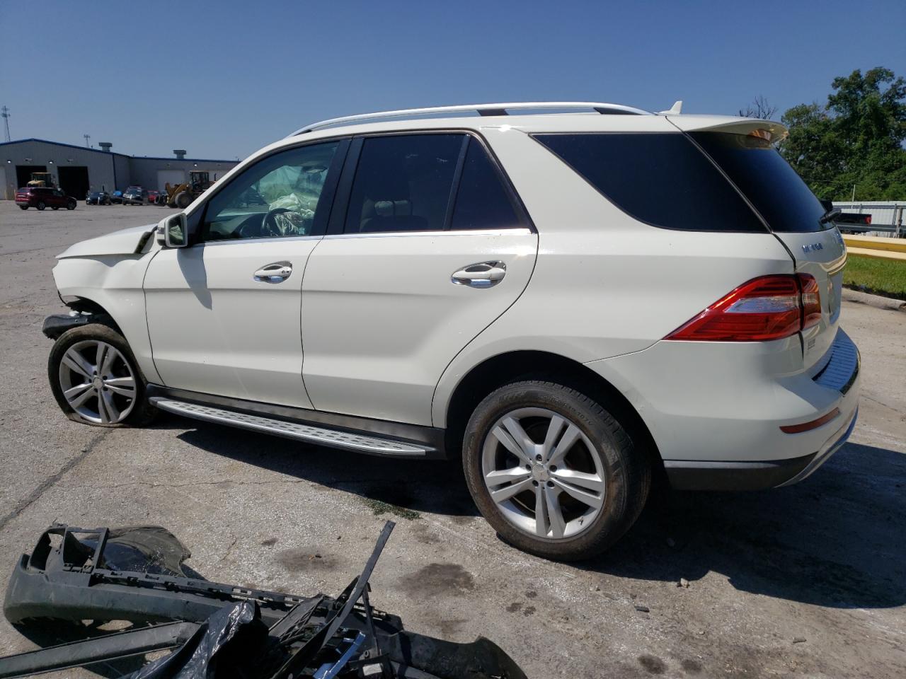 Изображение 2 2013 MERCEDES-BENZ ML 350 4MATIC 2013 с VIN 4JGDA5HBXDA209632