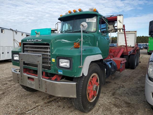 Obraz 2 z 2001 MACK 600 RD600 2001 z VIN 1M2P268CX1M056964