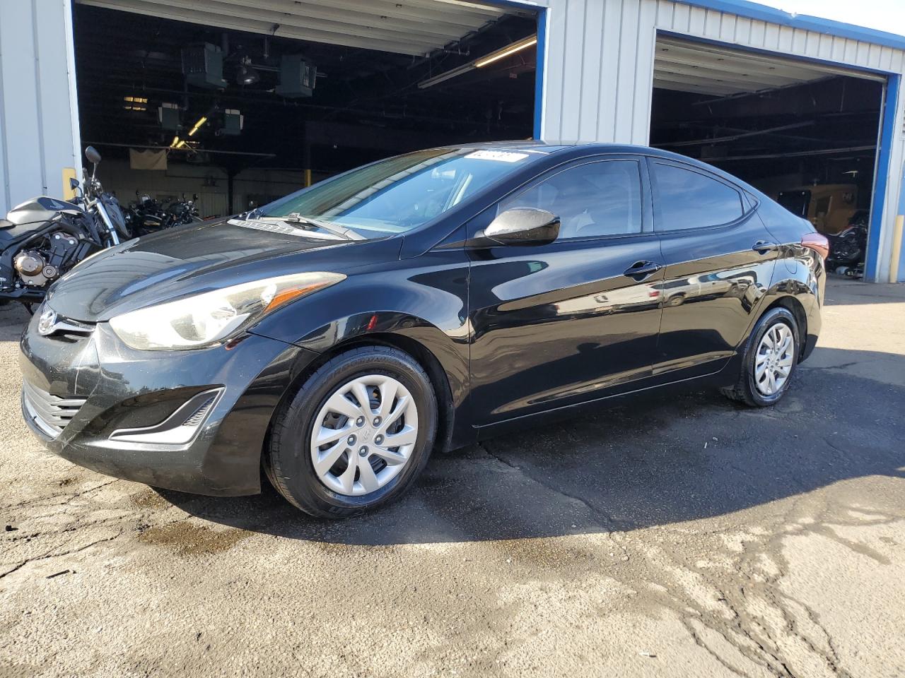 Image 1 of 2016 HYUNDAI ELANTRA SE 2016 with VIN 5NPDH4AE0GH757456
