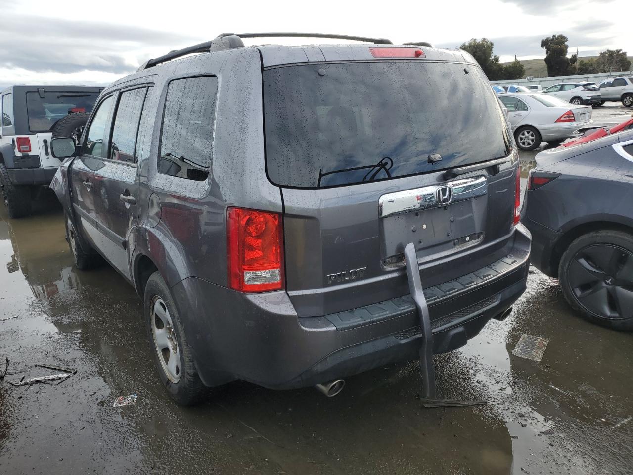 Obraz 2 z 2015 HONDA PILOT LX 2015 z VIN 5FNYF3H26FB012804
