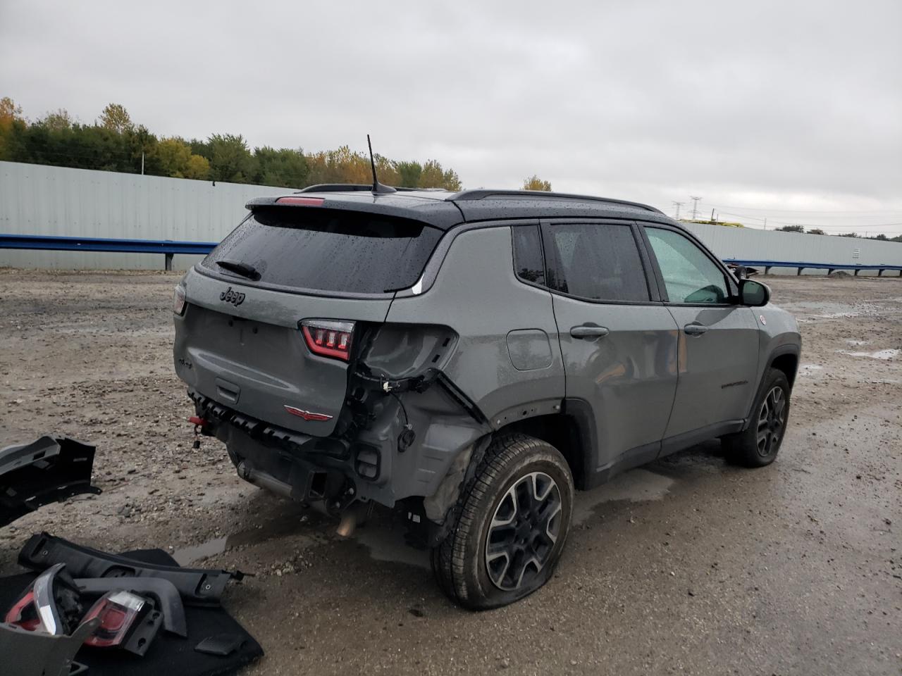 Image 3 of 2021 JEEP COMPASS TRAILHAWK 2021 with VIN 3C4NJDDB6MT512103