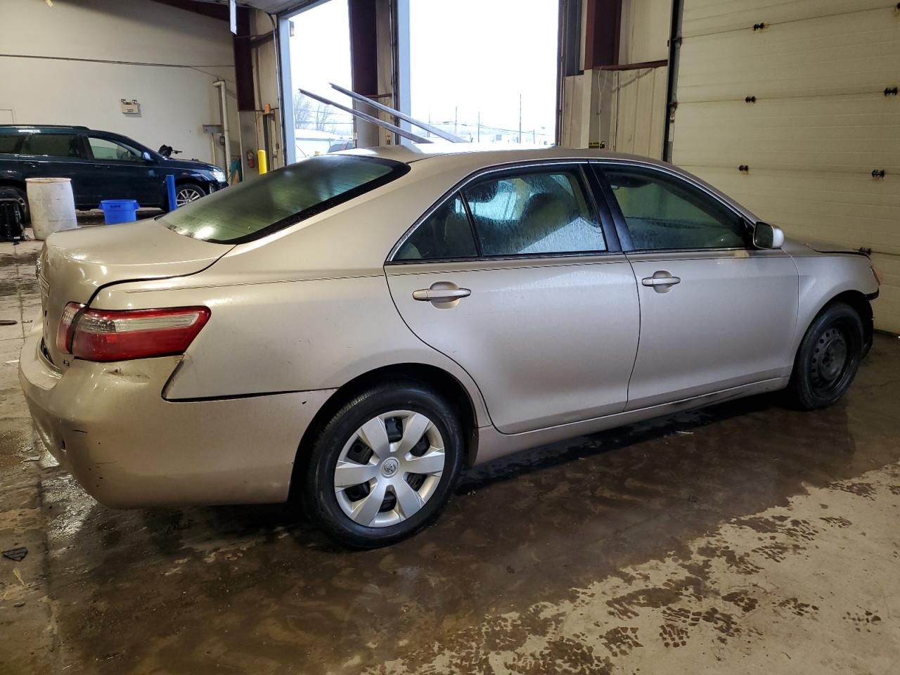 Image 3 of 2007 TOYOTA CAMRY CE 2007 with VIN 4T1BE46K27U150703