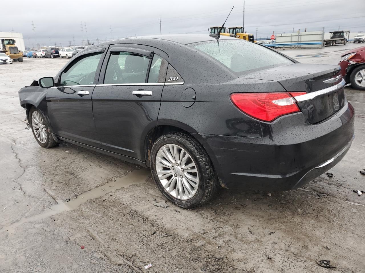 Изображение 2 2011 CHRYSLER 200 LIMITED 2011 с VIN 1C3BC2FG5BN518535