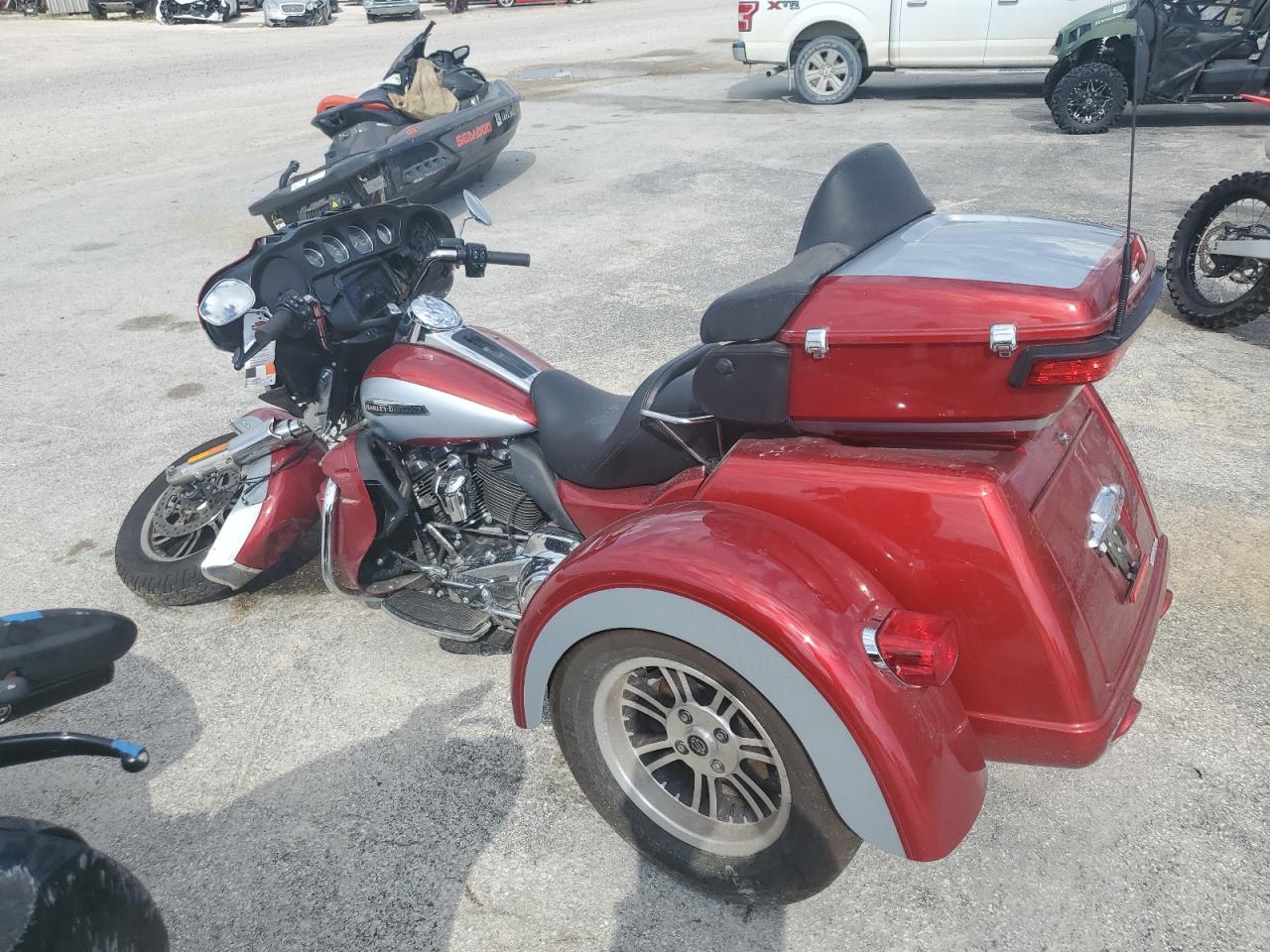 Изображение 3 2019 HARLEY-DAVIDSON FLHTCUTG  2019 с VIN 1HD1MAF19KB852058