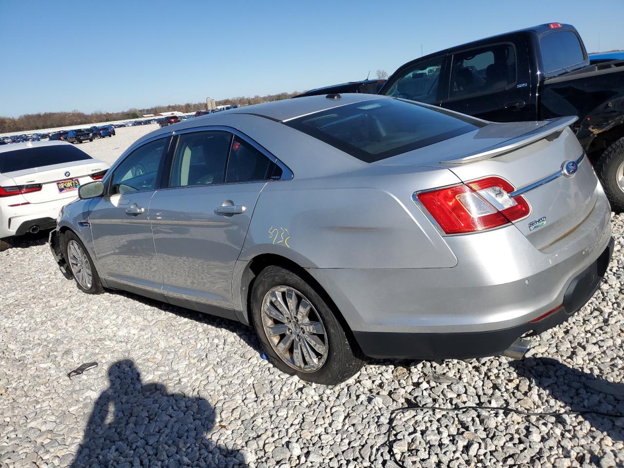 Image 2 of 2011 FORD TAURUS SHO 2011 with VIN 1FAHP2KT9BG112443