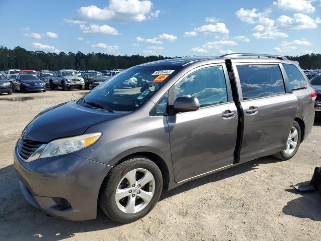 Image 1 of Toyota Sienna Le 2013 with VIN 5TDKK3DC2DS377988