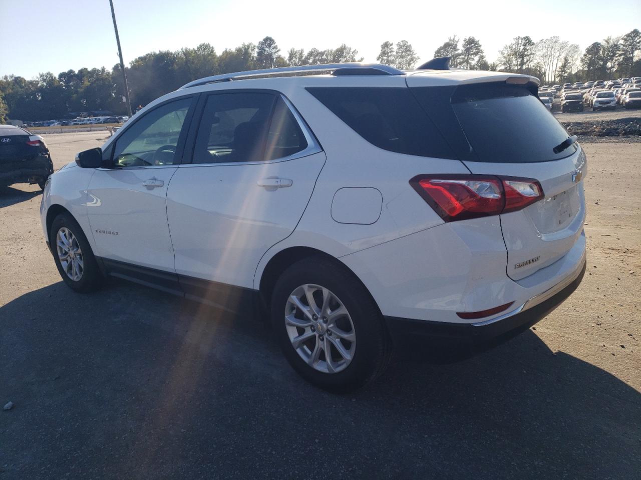 Image 2 of 2018 CHEVROLET EQUINOX LT 2018 with VIN 2GNAXJEV3J6318849