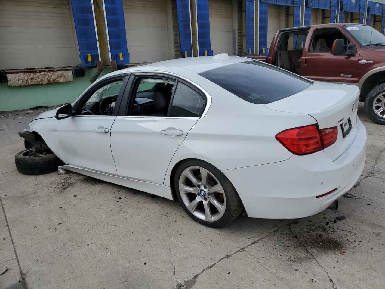 Image 2 of 2015 BMW 320 I XDRIVE 2015 with VIN WBA3C3C5XFK201492
