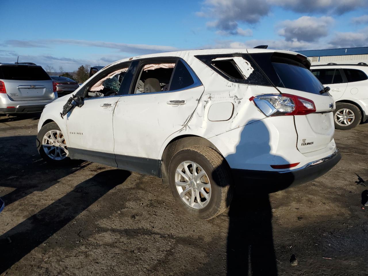 Image 2 of 2019 CHEVROLET EQUINOX LT 2019 with VIN 3GNAXKEV9KS502461