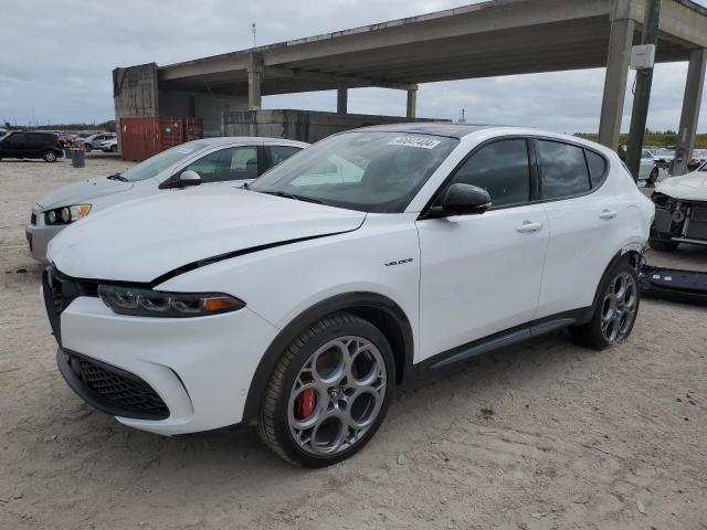Изображение 1 2024 ALFA ROMEO TONALE VELOCE 2024 с VIN ZASPATDW0R3041644