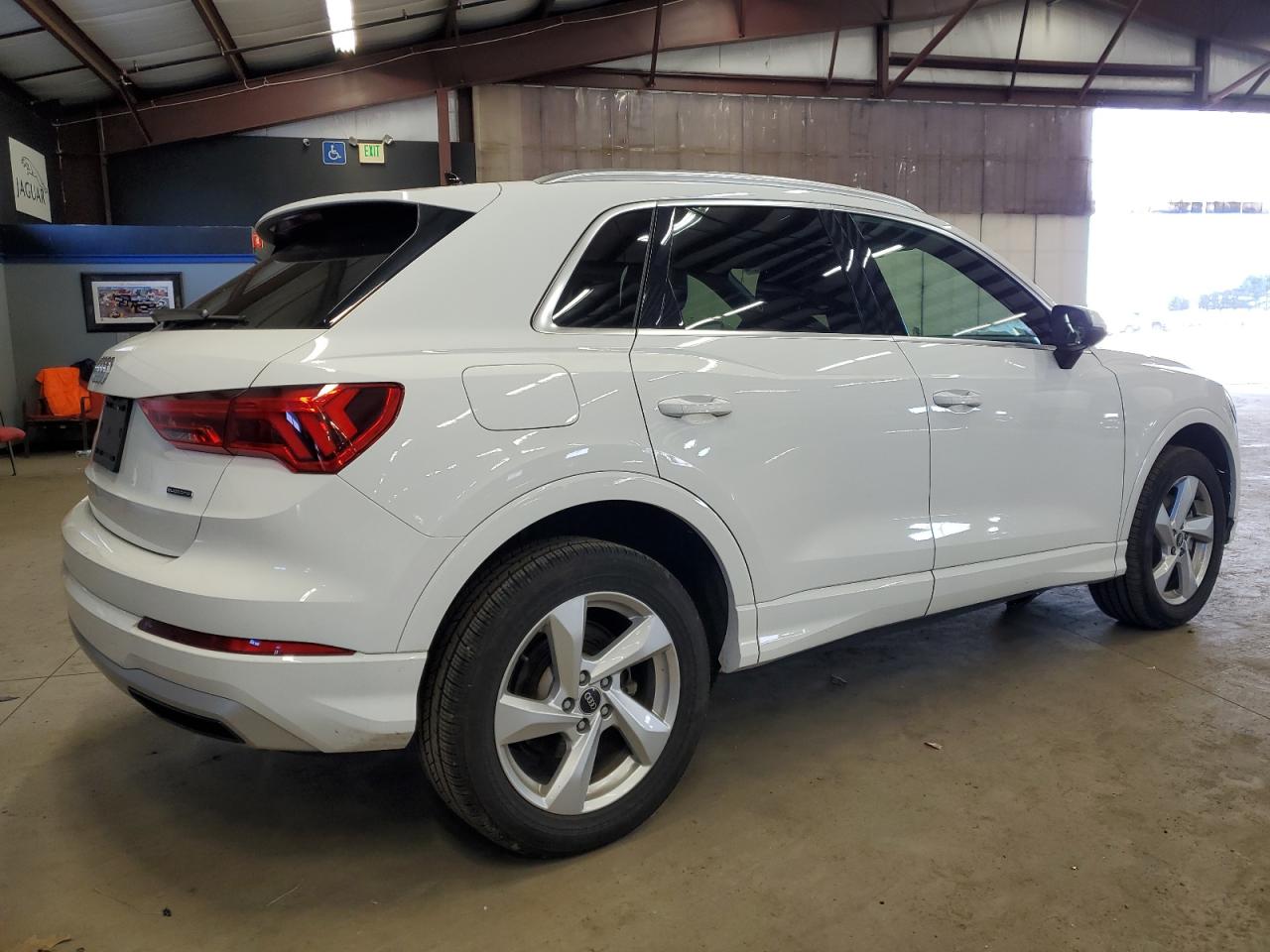 Obraz 3 z 2021 AUDI Q3 PREMIUM 40 2021 z VIN WA1AUCF30M1089929