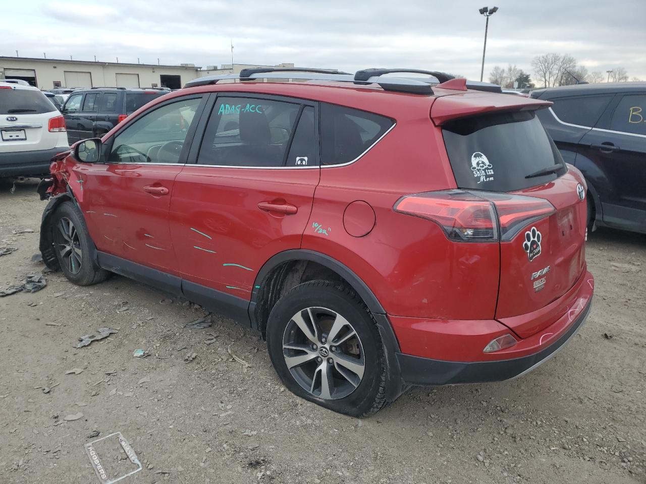 Image 2 of 2017 TOYOTA RAV4 XLE 2017 with VIN JTMRFREV0HJ113449