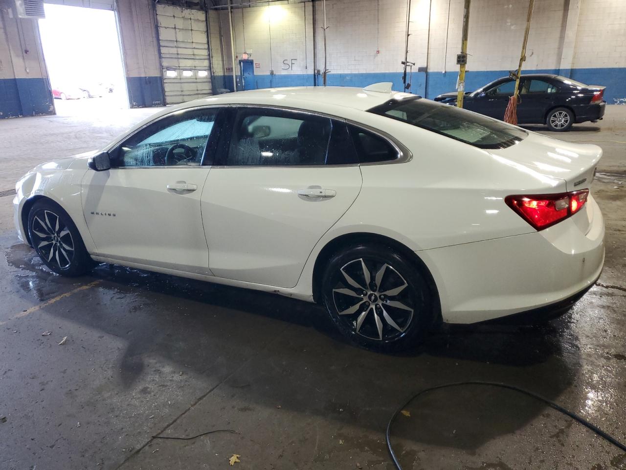 Изображение 2 2017 CHEVROLET MALIBU LT 2017 с VIN 1G1ZE5ST1HF287461