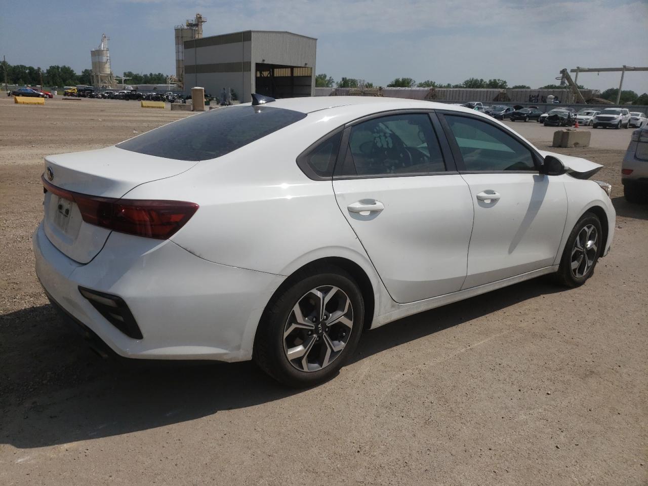 Image 3 of 2019 KIA FORTE FE 2019 with VIN 3KPF24AD6KE092545