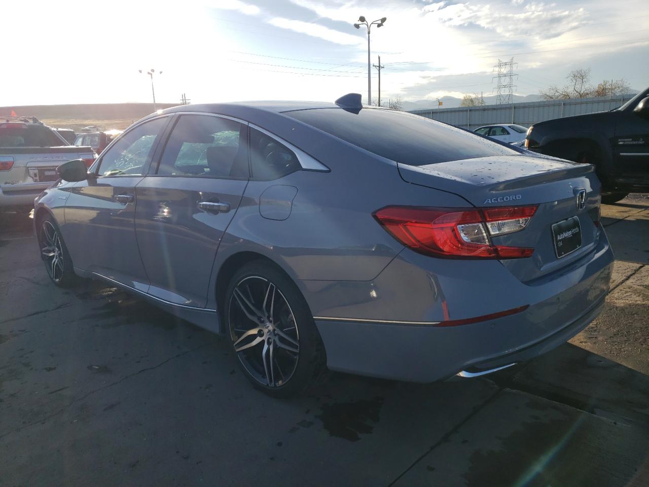 Изображение 2 2022 HONDA ACCORD TOURING HYBRID 2022 с VIN 1HGCV3F99NA023141