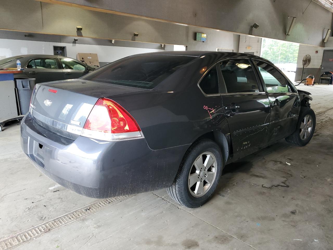Image 3 of 2010 CHEVROLET IMPALA LT 2010 with VIN 2G1WB5EK2A1220928