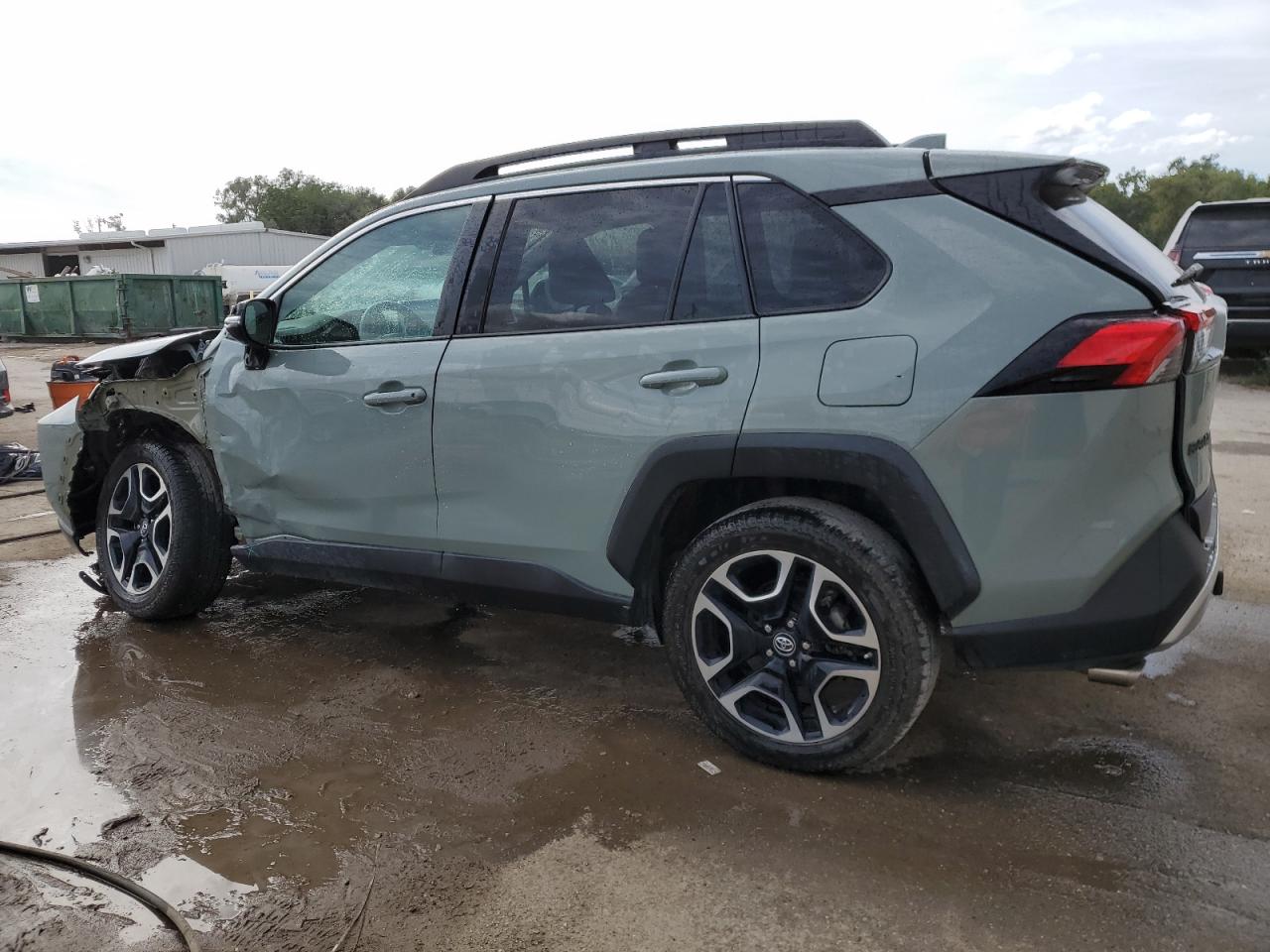 Obraz 2 z 2019 TOYOTA RAV4 ADVENTURE 2019 z VIN 2T3J1RFV1KW031250