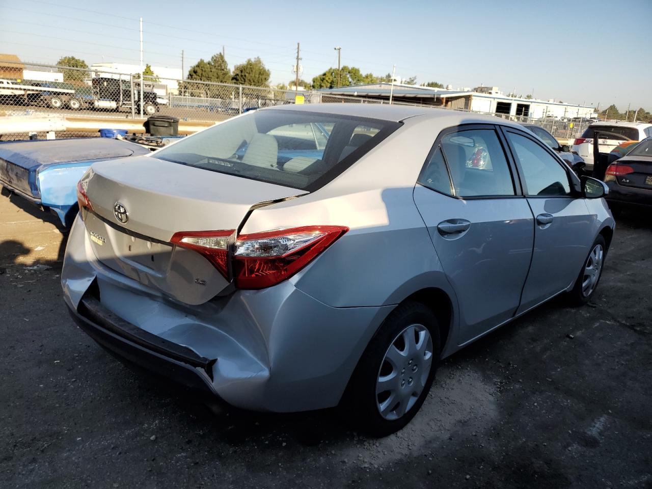 Image 3 of 2015 TOYOTA COROLLA L 2015 with VIN 2T1BURHE7FC432830