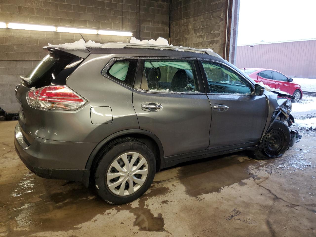 Image 3 of 2016 NISSAN ROGUE S 2016 with VIN 5N1AT2MV5GC866570