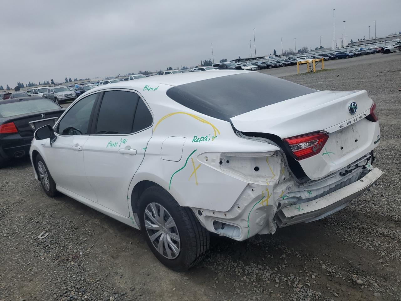 Image 2 of 2018 TOYOTA CAMRY LE 2018 with VIN 4T1B31HK8JU505978