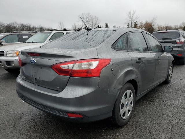 Image 3 of 2013 FORD FOCUS S 2013 with VIN 1FADP3E25DL374803
