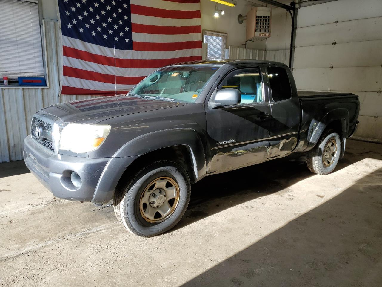 Obraz 1 z 2011 TOYOTA TACOMA ACCESS CAB 2011 z VIN 5TFUX4EN0BX005976