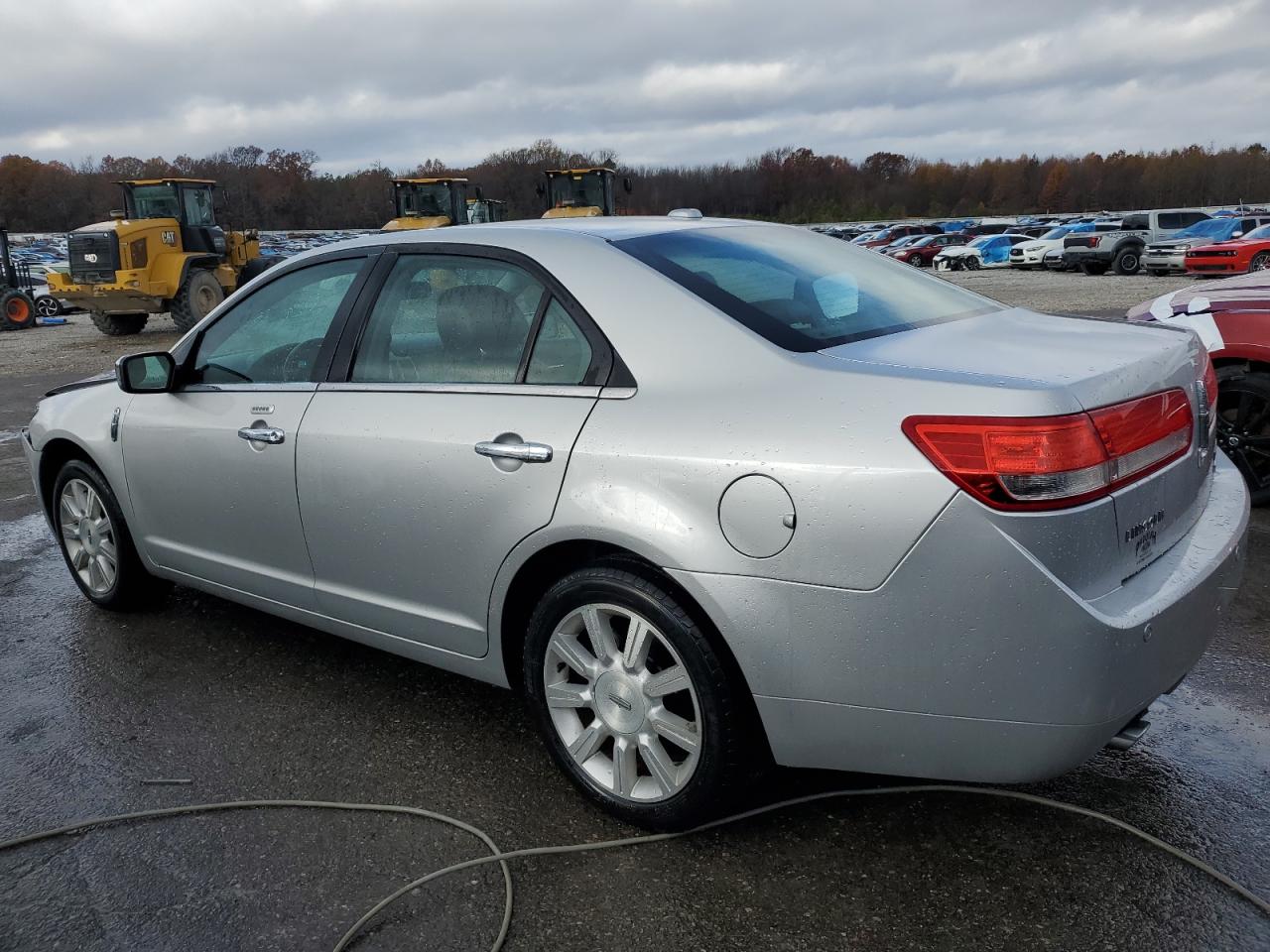 Изображение 2 2012 LINCOLN MKZ  2012 с VIN 3LNHL2JC1CR838133