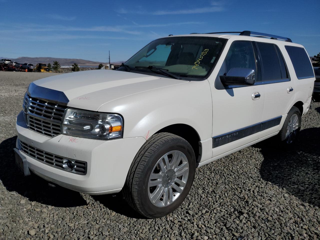 Изображение 1 2011 LINCOLN NAVIGATOR  2011 с VIN 5LMJJ2J54BEJ09650