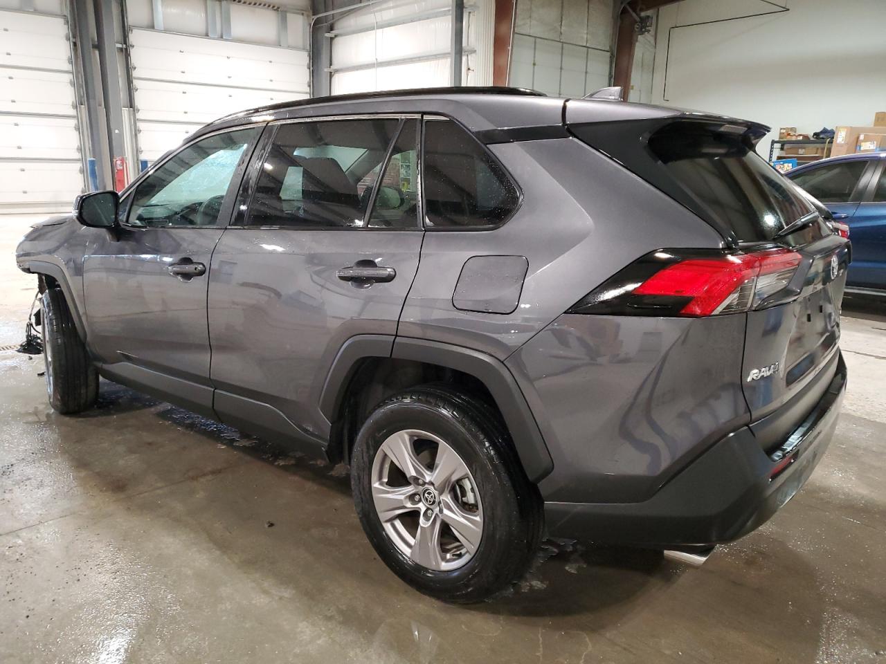 Image 2 of 2022 TOYOTA RAV4 XLE 2022 with VIN 2T3P1RFVXNW291791