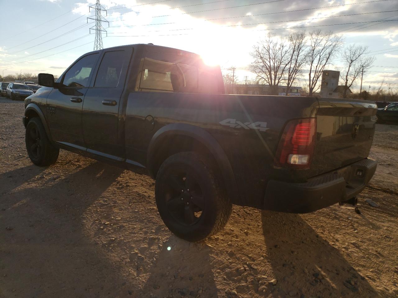 Изображение 2 2019 RAM 1500 CLASSIC SLT 2019 с VIN 1C6RR7GG0KS670543