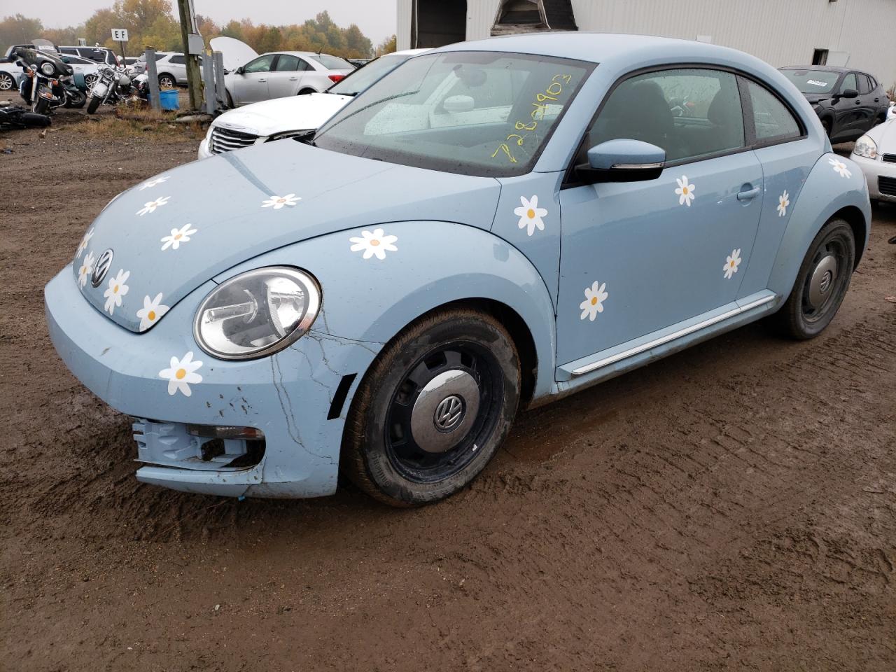 Image 1 of Volkswagen Beetle 2013 with VIN 3VWJX7AT3DM694216