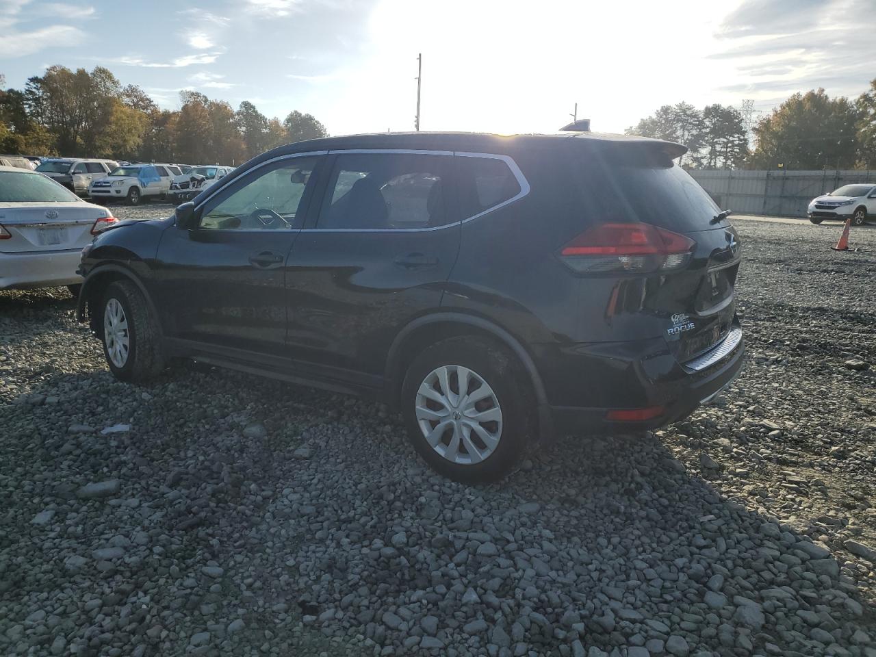 Image 2 of 2017 NISSAN ROGUE S 2017 with VIN JN8AT2MT8HW390192