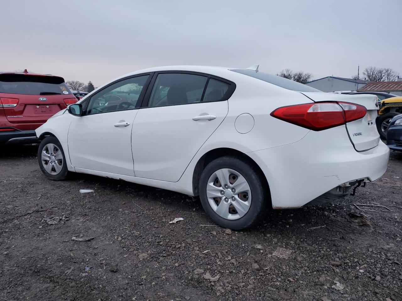 Изображение 2 2016 KIA FORTE LX 2016 с VIN KNAFK4A69G5618023